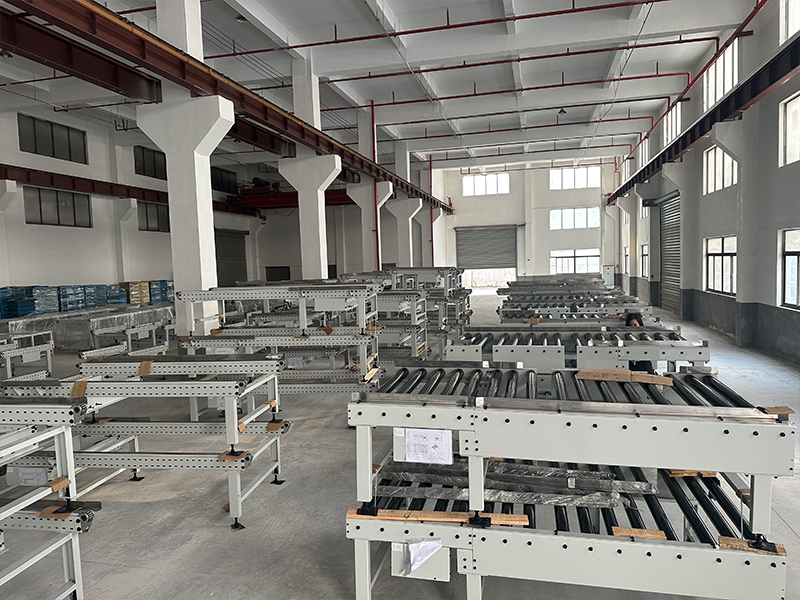 Heavy-duty chain conveyor line